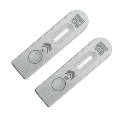 Que thử nước tiểu Creatinine và Microalbumin để phân tích nước tiểu