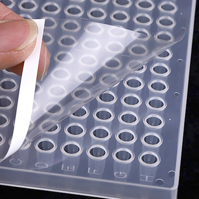 Phim không thấm PCR có độ phản hồi cao 96 Tốt Microplate Màng niêm phong trong suốt Phim PCR Tấm niêm phong